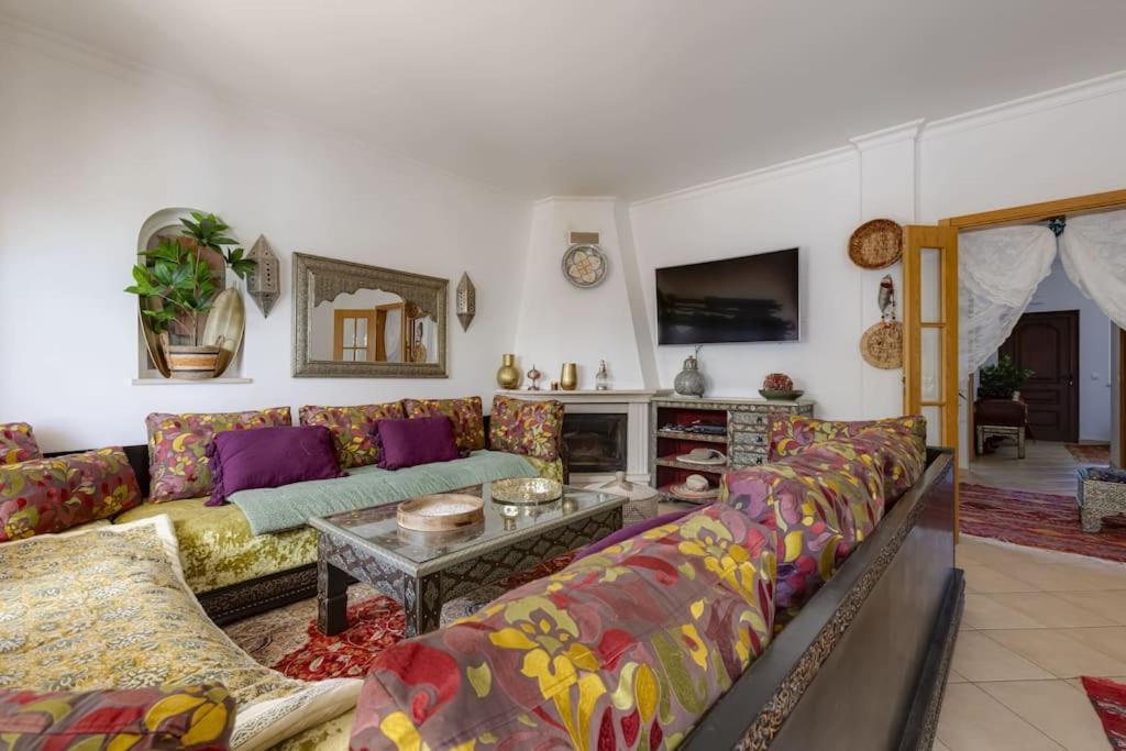 Riad Latifa - Authentic Riad With Jacuzzi In * Albufeira
